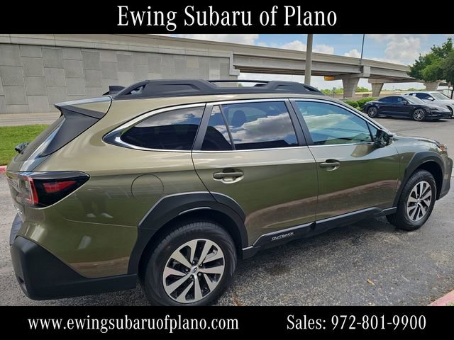Used 2025 Subaru Outback Premium image 5