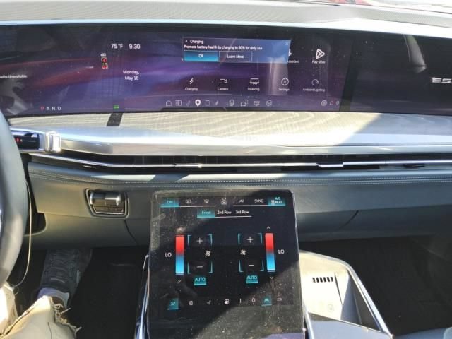 Used 2025 Cadillac Escalade IQ Luxury 2 w/ LPO, Premium Carpet Package AWD/4WD image 3