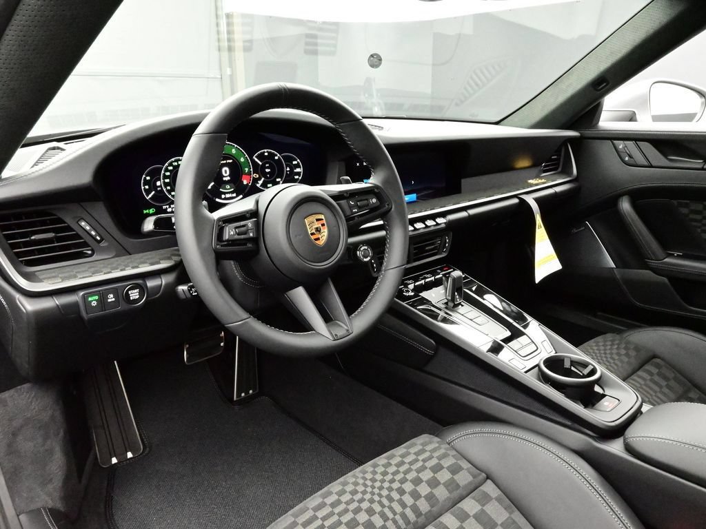 Certified 2026 Porsche 911 Carrera GTS RWD image 4