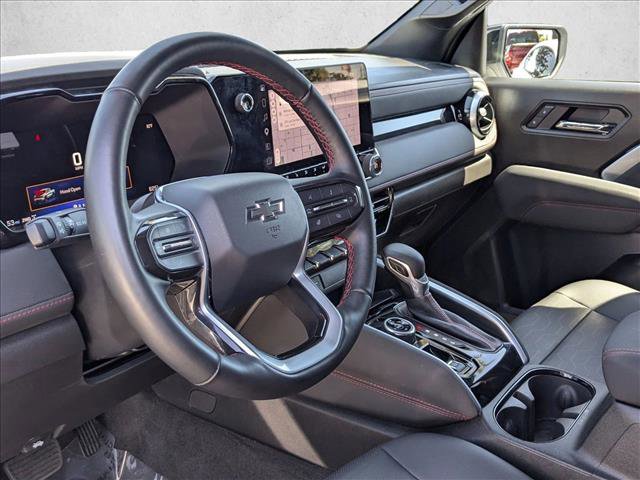 Used 2025 Chevrolet Colorado Z71 w/ Midnight Edition AWD/4WD image 10
