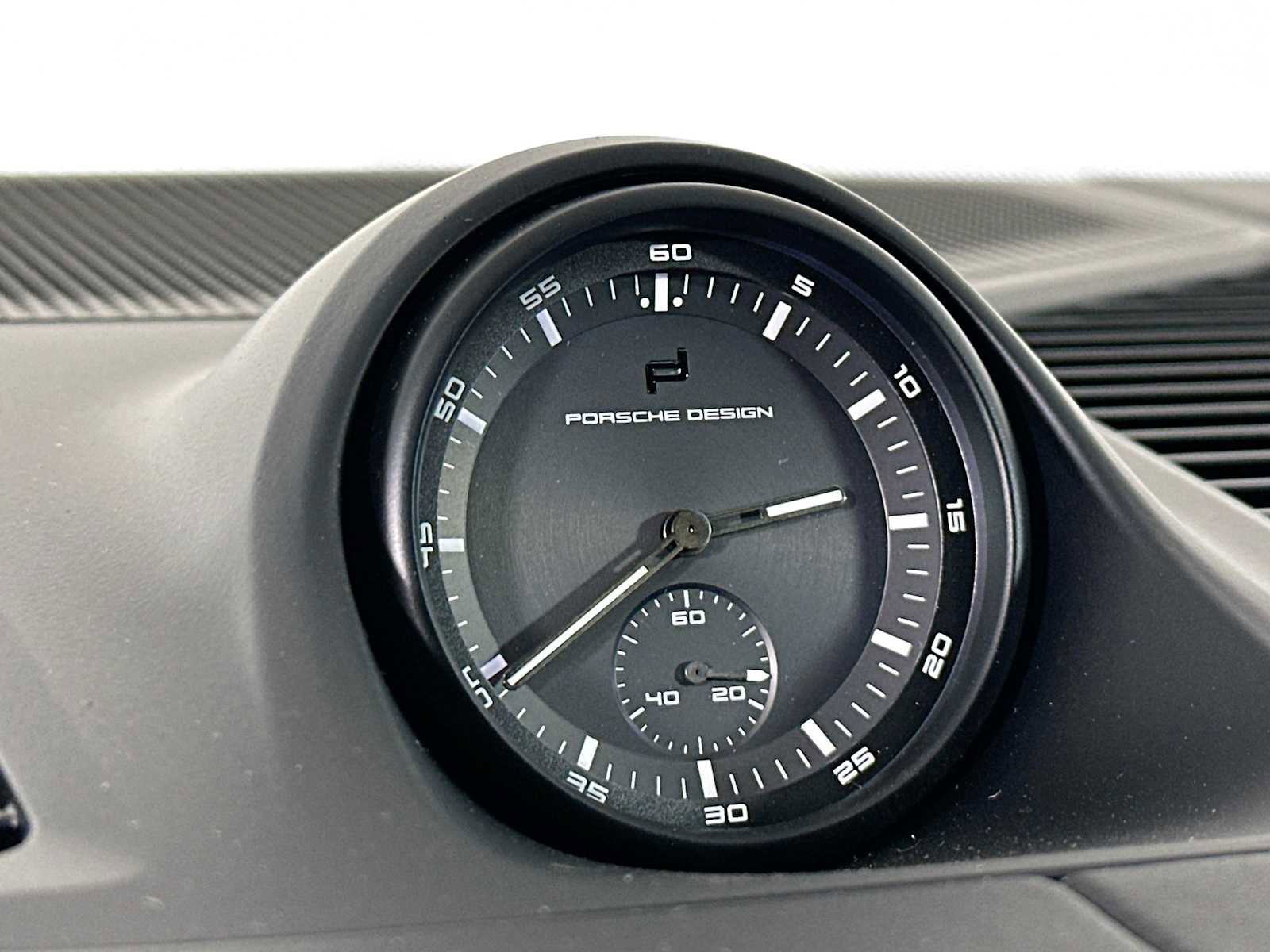 New 2025 Porsche Cayenne Turbo image 13