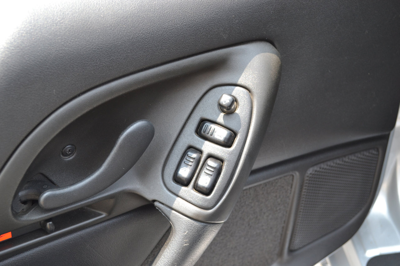 Used 2002 Chevrolet Camaro Z28 w/ SS Performance/Appearance Pkg image 27