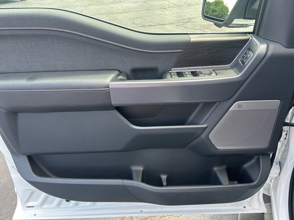 New 2025 Ford F150 Lariat w/ Equipment Group 501A Mid image 10