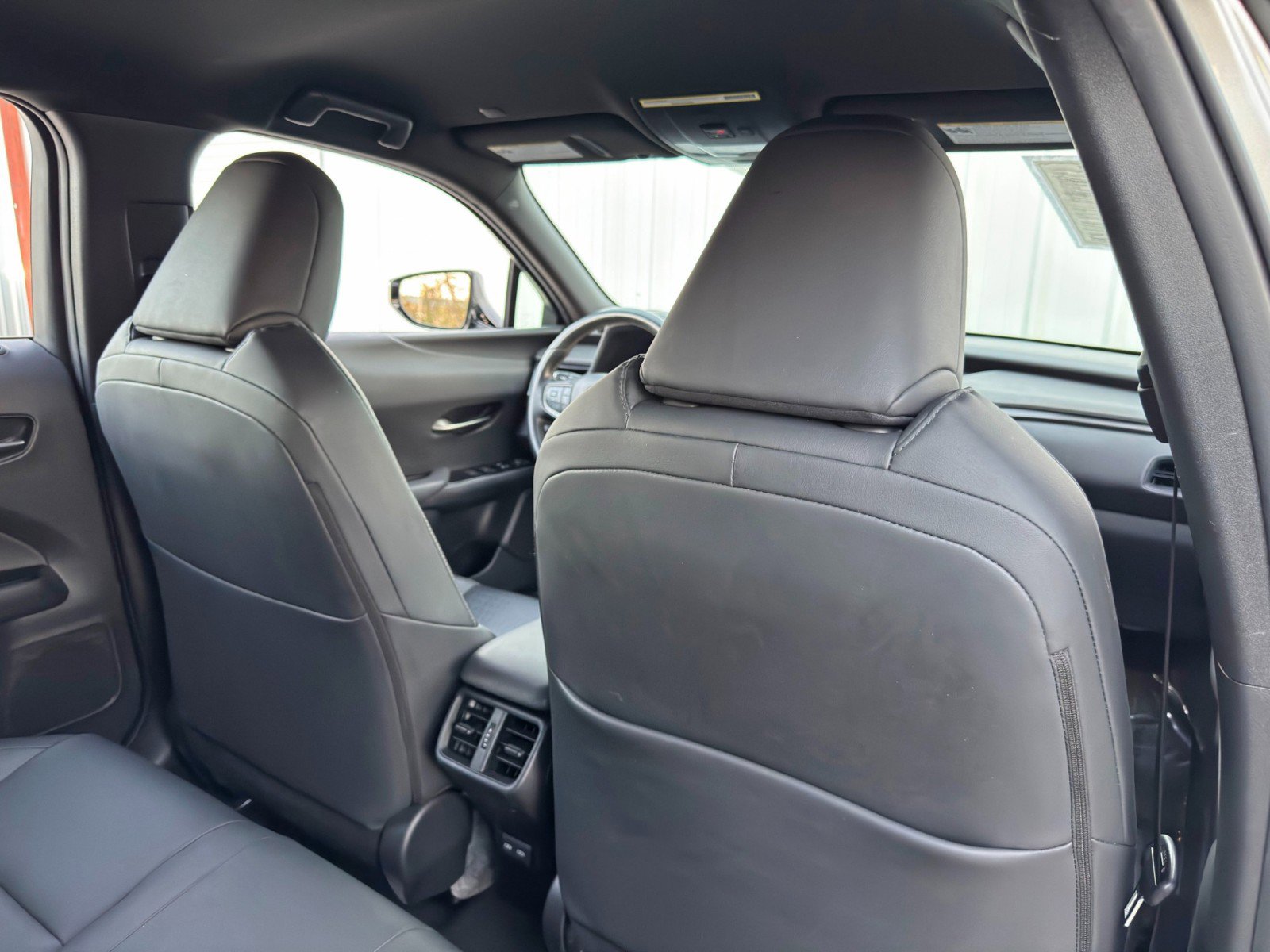 Used 2022 Lexus UX 200 image 33