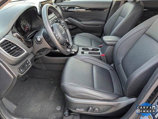 Used 2023 Kia Seltos SX w/ SX Sunroof Package image 28