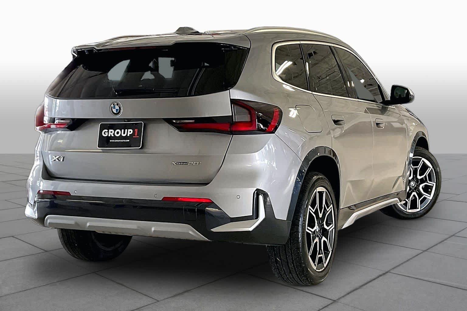 Used 2023 BMW X1 xDrive28i w/ Convenience Package AWD/4WD image 12