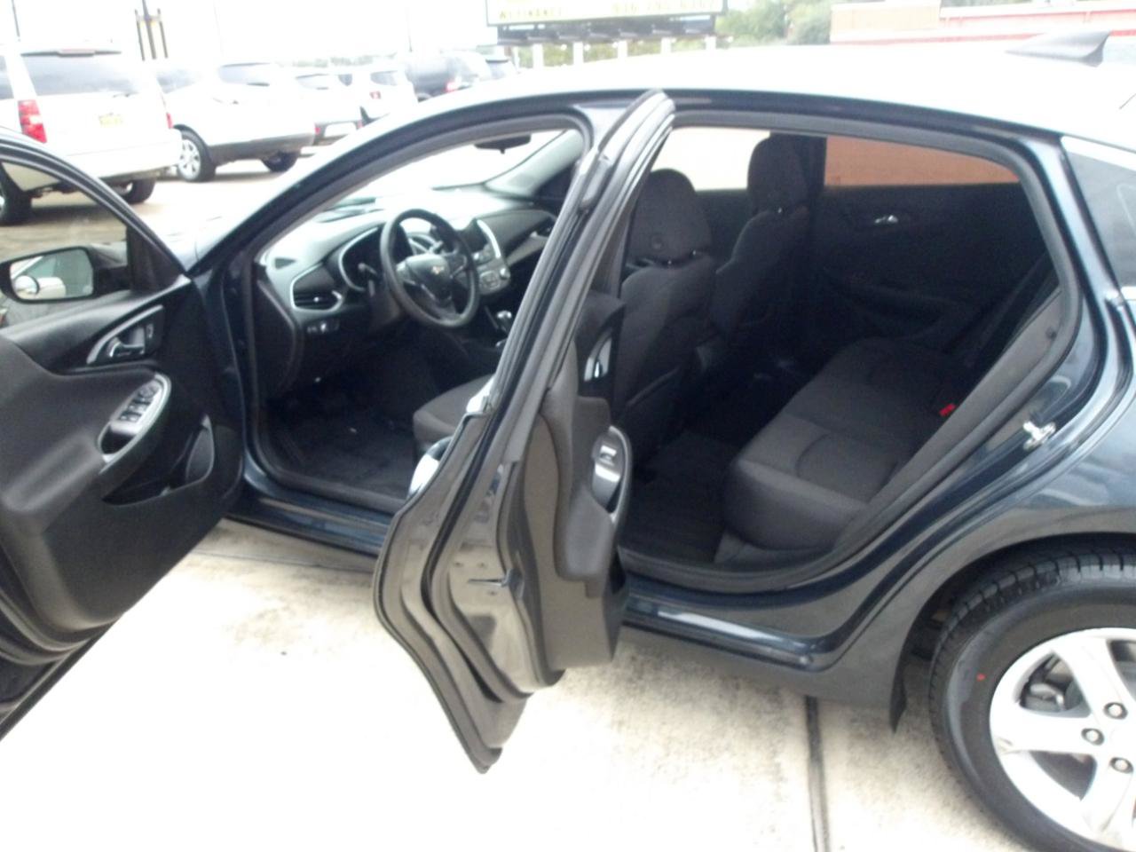 Used 2020 Chevrolet Malibu LS w/ LPO, Convenience Package 2 FWD image 15