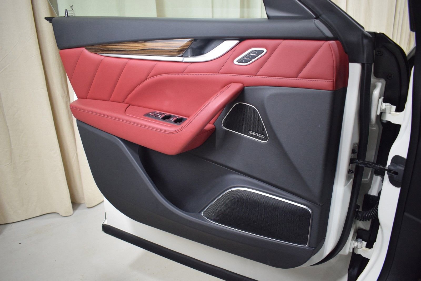 Used 2022 Maserati Levante Modena image 38