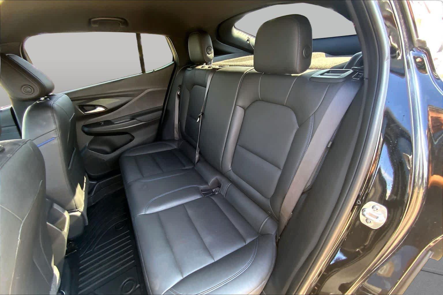 Used 2024 Buick Envista Sport Touring w/ Convenience I Package FWD image 18