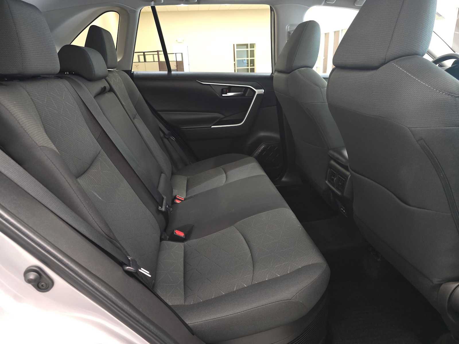 Certified 2022 Toyota RAV4 XLE w/ Convenience Package AWD/4WD image 26