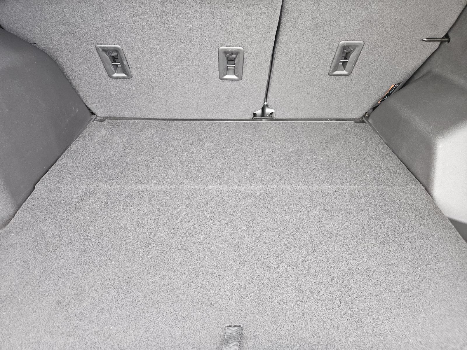 Certified 2023 Chevrolet Equinox Premier FWD image 35