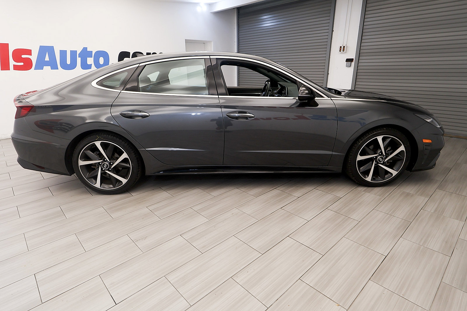 Used 2023 Hyundai Sonata SEL Plus FWD image 6