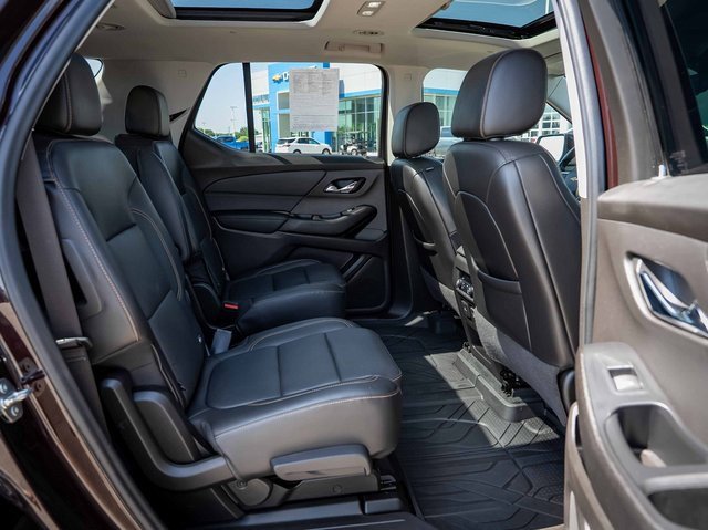 Used 2021 Chevrolet Traverse Premier image 20