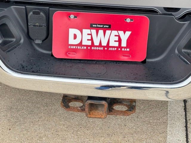 Certified 2019 RAM 1500 Classic SLT w/ Luxury Group image 35