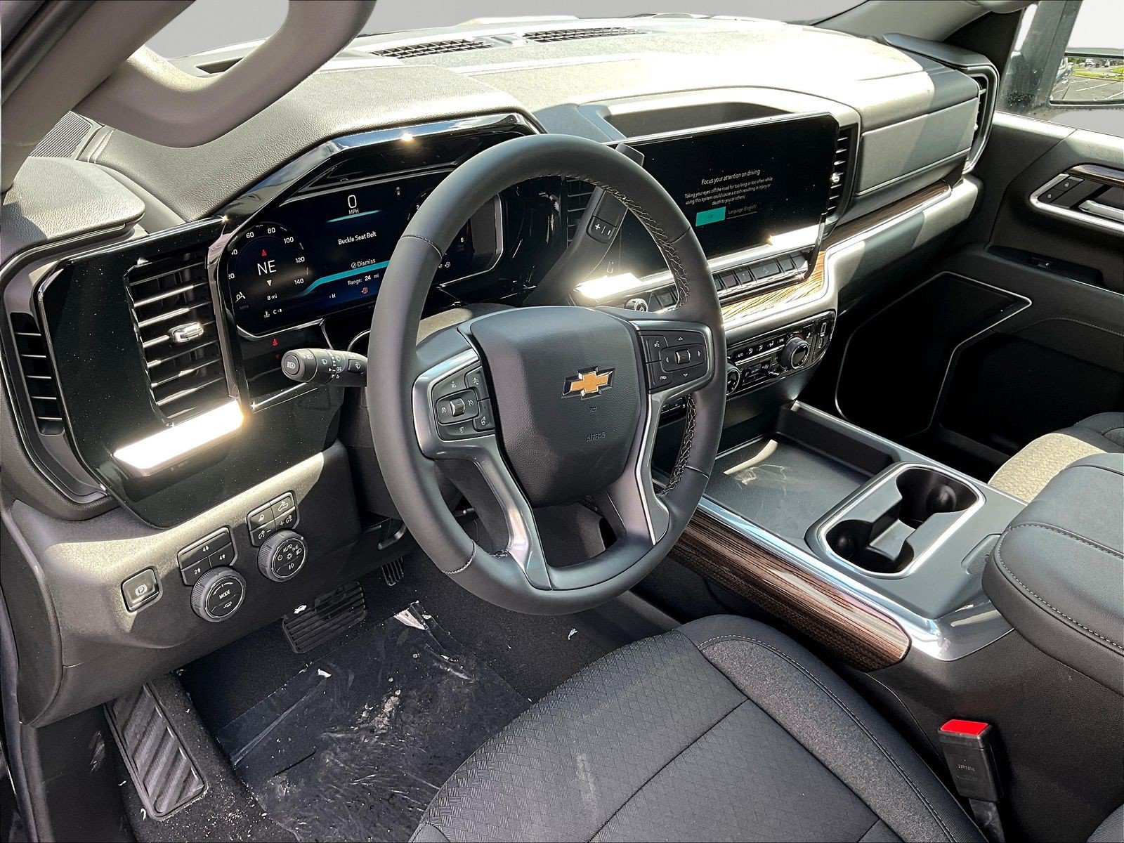 New 2026 Chevrolet Silverado 2500 LT w/ Z71 Chrome Sport Edition AWD/4WD image 9