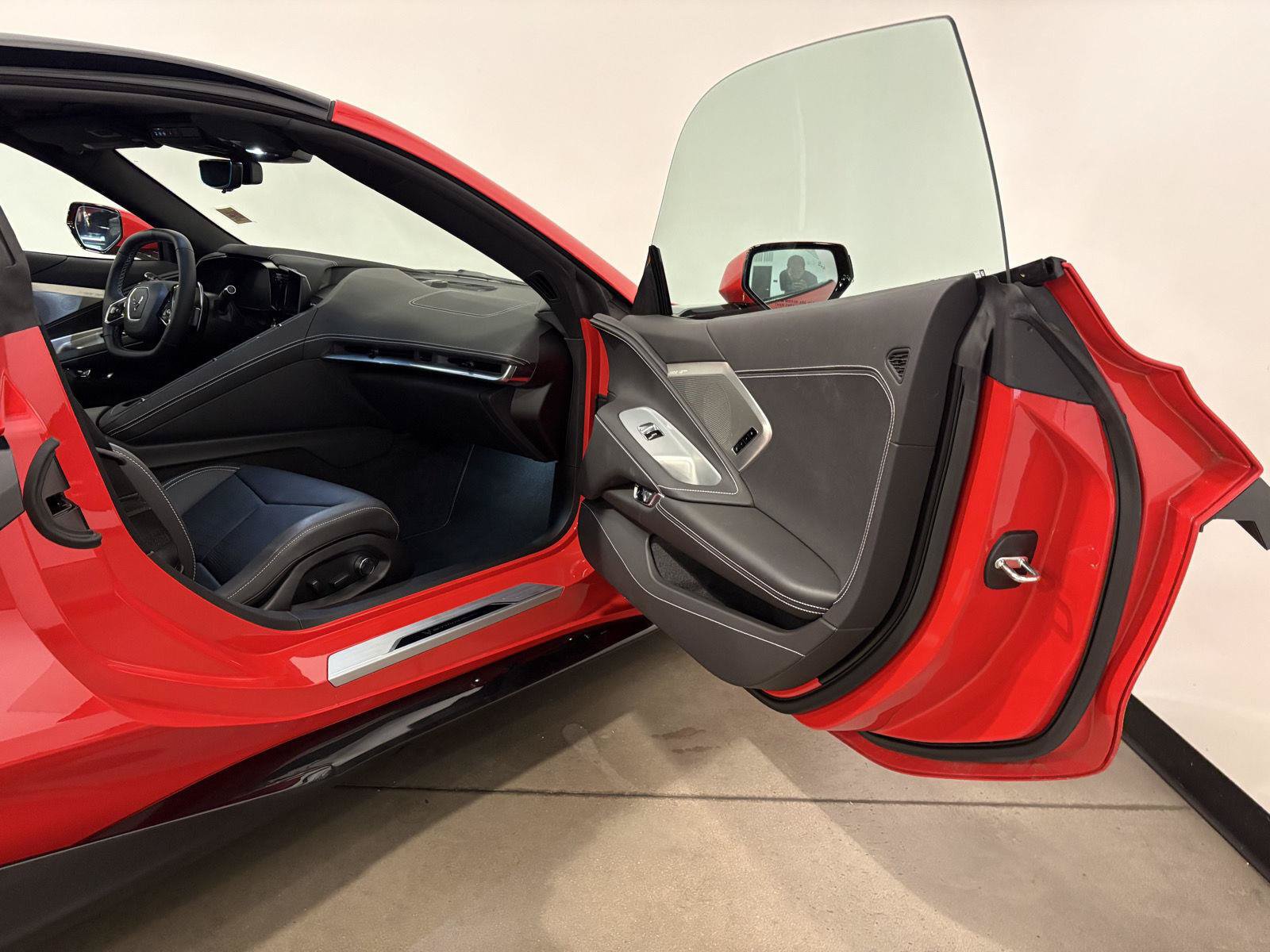 Used 2022 Chevrolet Corvette Stingray Preferred Cpe w/ Z51 Performance Package RWD image 37