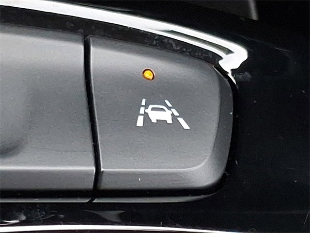 Used 2025 Chevrolet Trax LT w/ Driver Confidence Package image 23