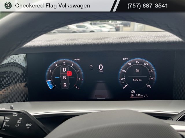 New 2025 Volkswagen Tiguan SE R-Line image 37