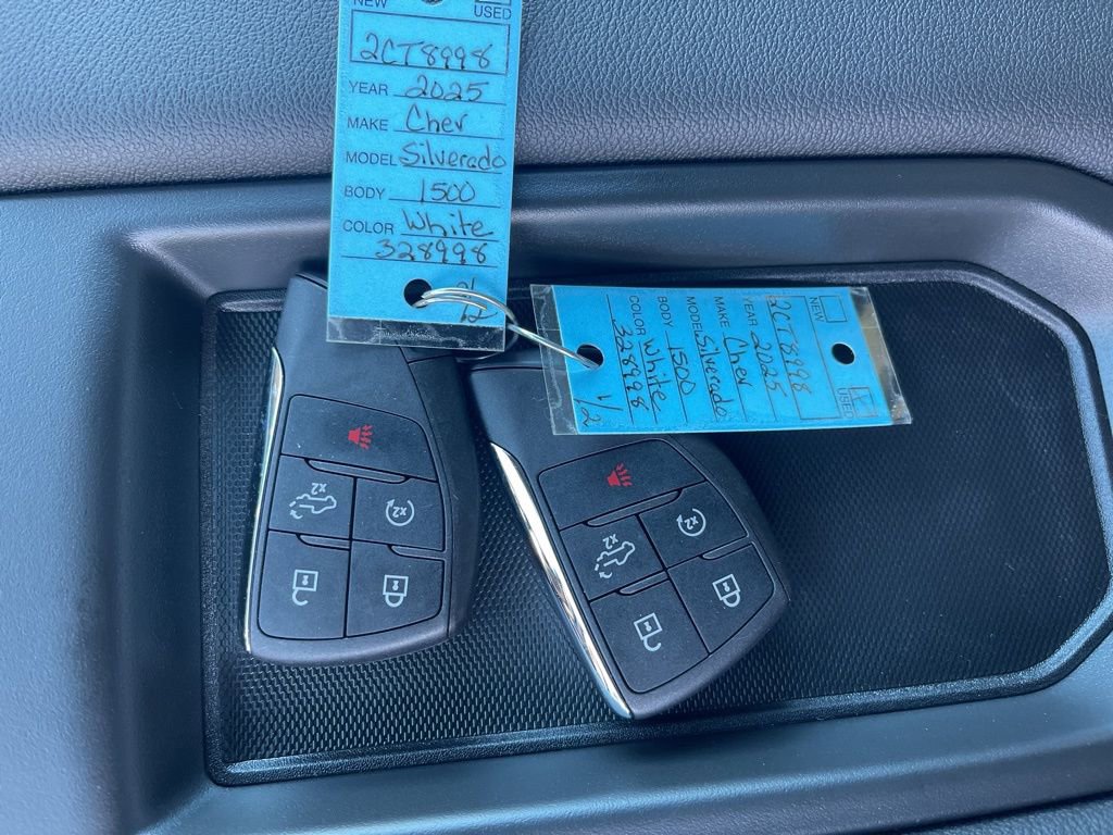 Used 2025 Chevrolet Silverado 1500 Custom Trail Boss w/ Turbomax Blackout Package image 35