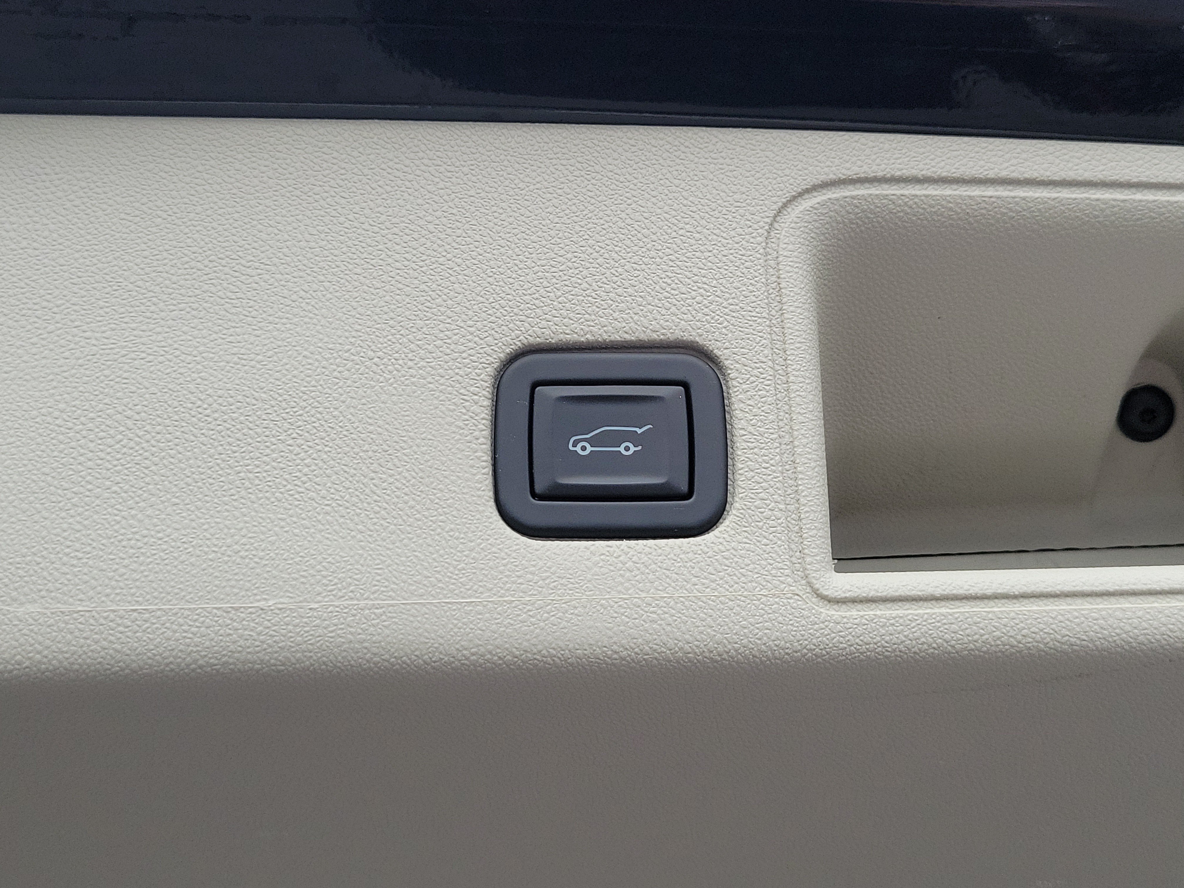 Used 2023 GMC Terrain Denali AWD/4WD image 15