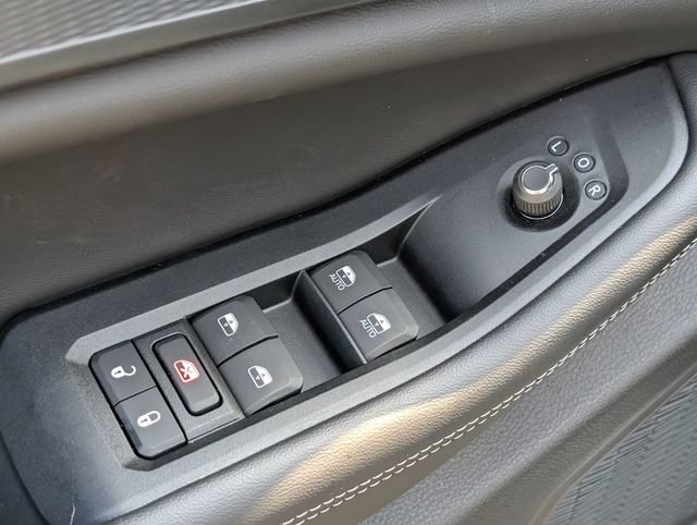 New 2026 Jeep Grand Cherokee L Laredo RWD image 10
