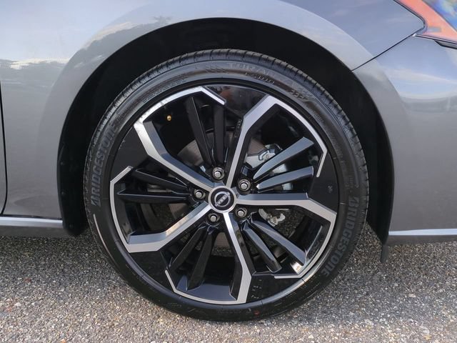 Used 2026 Nissan Altima 2.5 SR FWD image 11