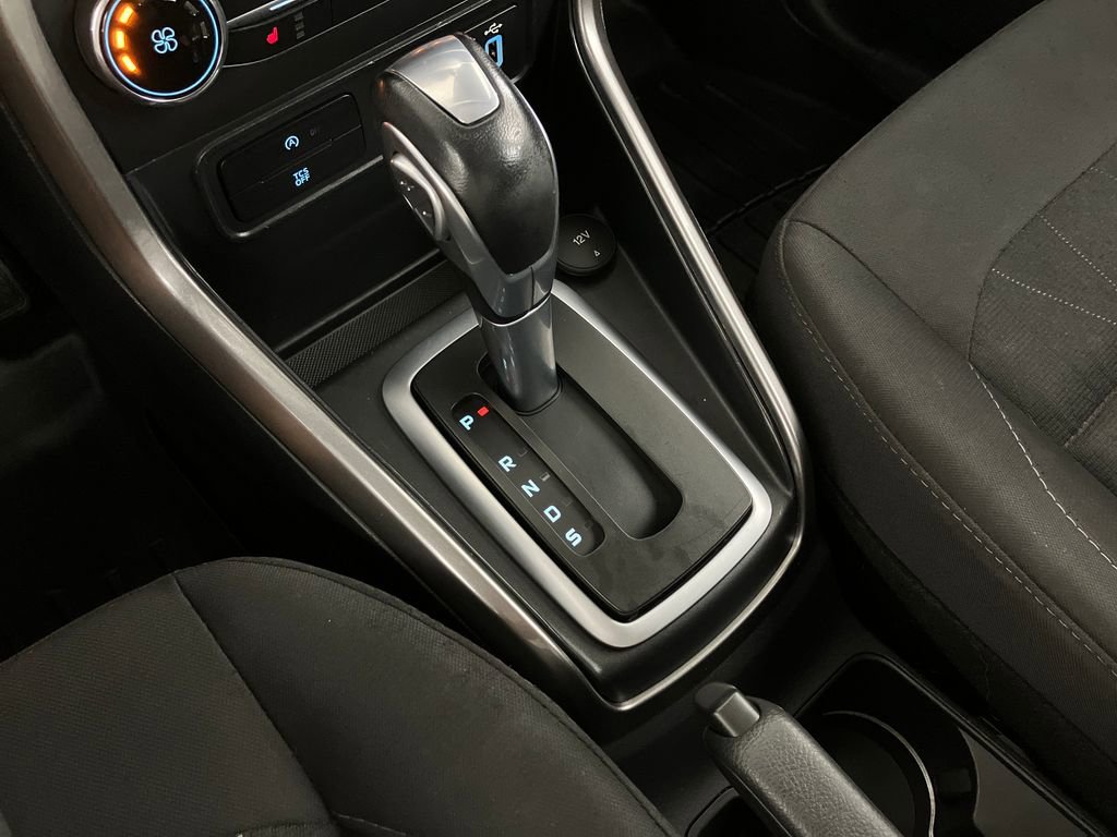 Certified 2019 Ford EcoSport SE w/ SE Convenience Package image 28