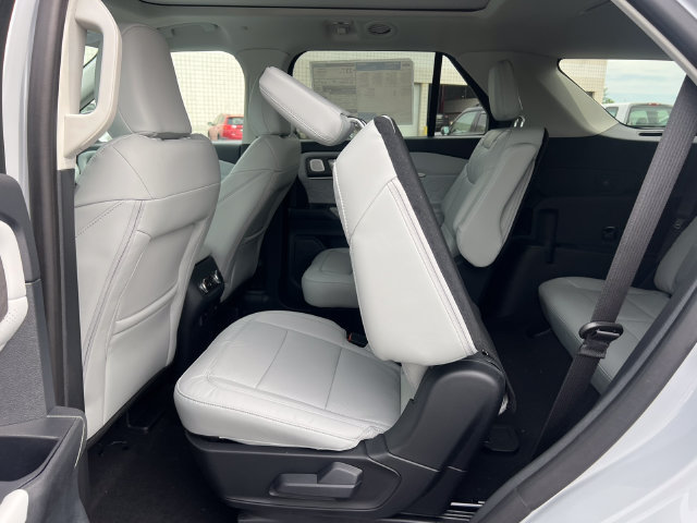 New 2026 Ford Explorer Platinum w/ LUX Leather Package AWD/4WD image 47