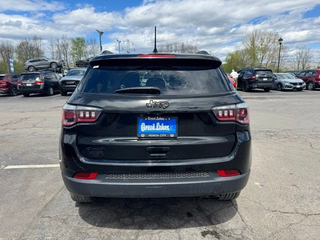 Used 2019 Jeep Compass Sport AWD/4WD image 3
