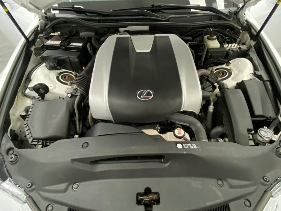 Used 2018 Lexus IS 300 AWD image 43