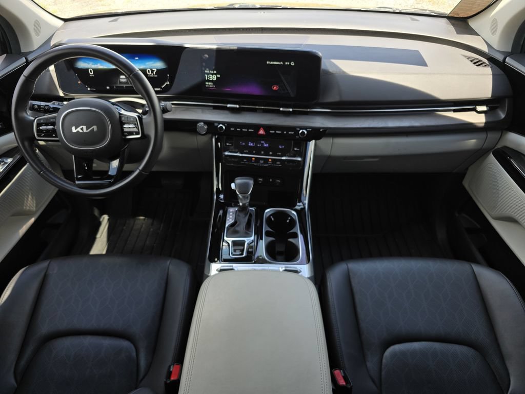 Certified 2024 Kia Carnival SX FWD image 22