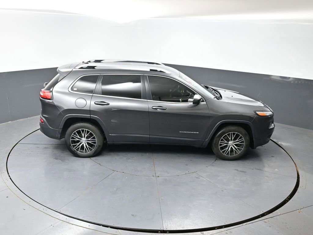 Used 2016 Jeep Cherokee Latitude image 38