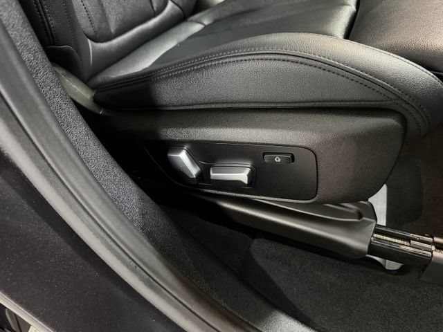 Used 2018 BMW X3 xDrive30i AWD/4WD image 27