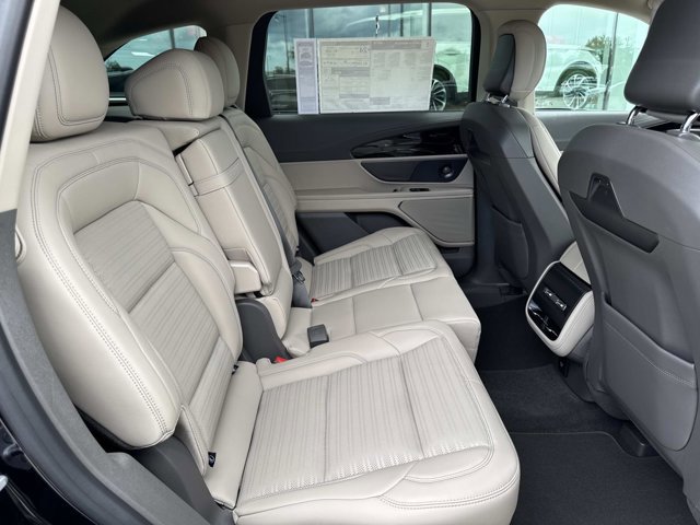 New 2025 Lincoln Nautilus Reserve image 22