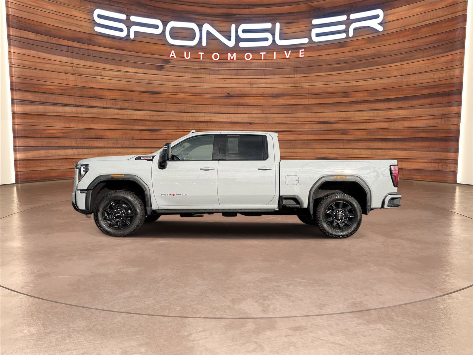 Used 2025 GMC Sierra 2500 AT4 w/ AT4 Premium Plus Package image 2