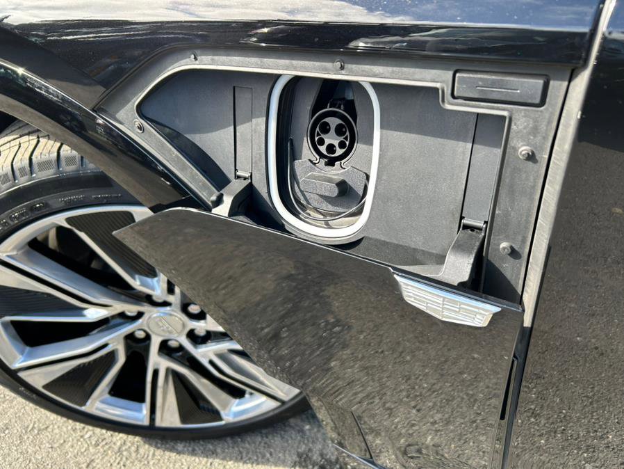 Used 2024 Cadillac Lyriq Luxury w/ LPO, Floor Liner Package image 64