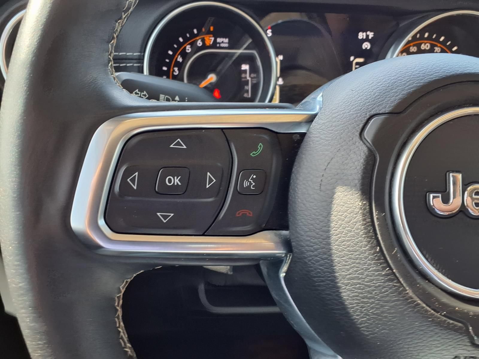 Used 2018 Jeep Wrangler Unlimited Sahara AWD/4WD image 24