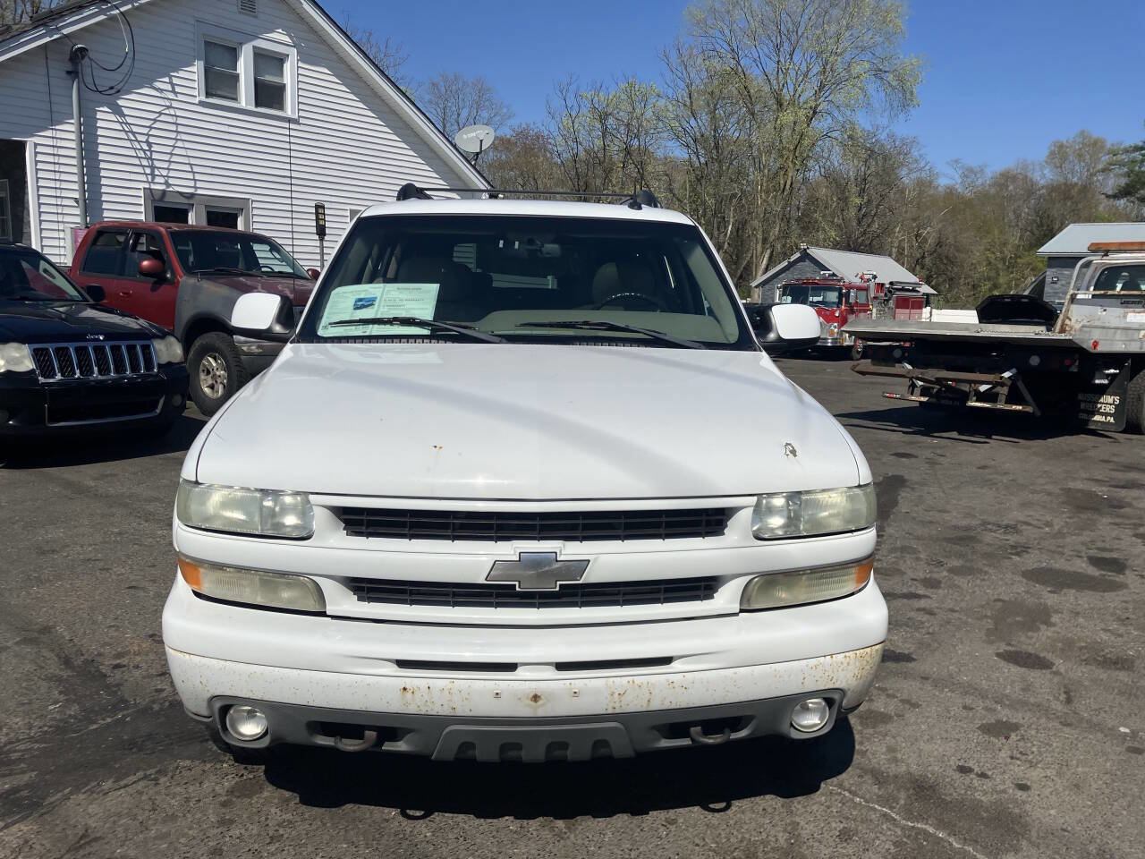 Used 2002 Chevrolet Suburban Z71 image 3