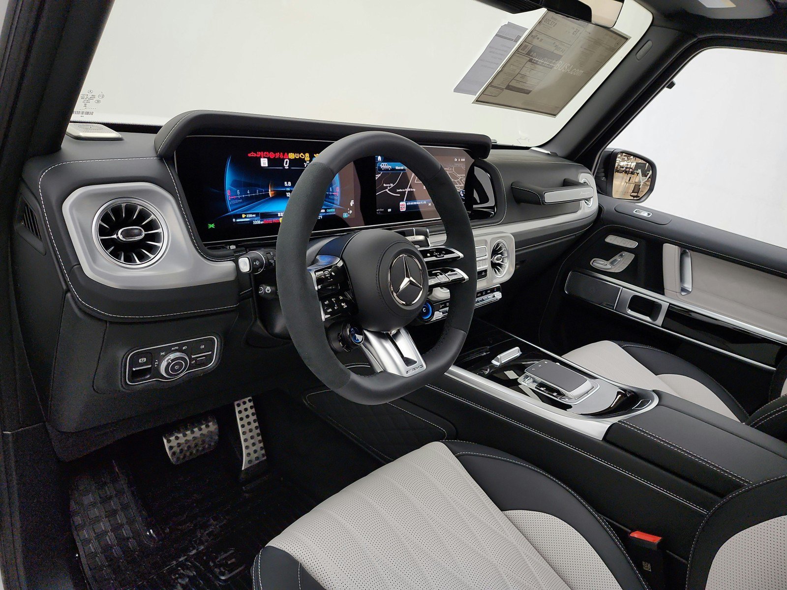 New 2026 Mercedes-Benz G 63 AMG 4MATIC image 9
