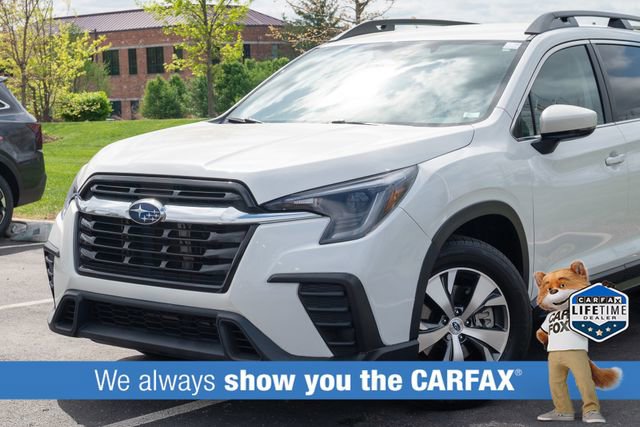 Used 2024 Subaru Ascent Premium w/ Convenience Package image 2