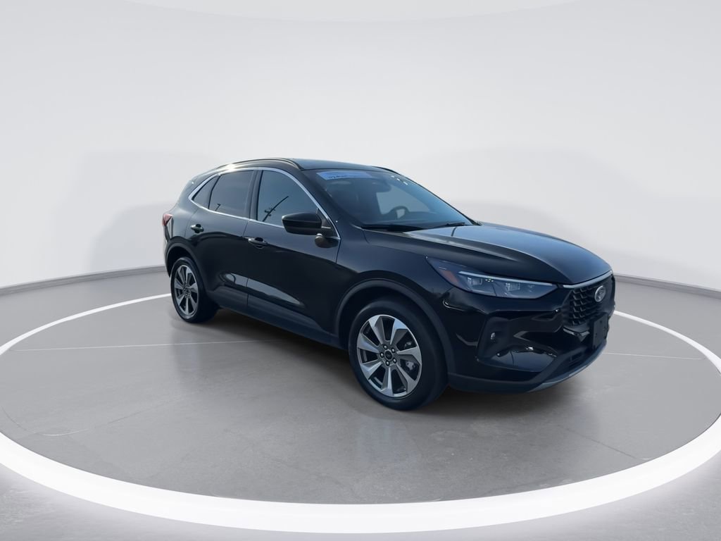 Used 2025 Ford Escape Platinum AWD/4WD image 2