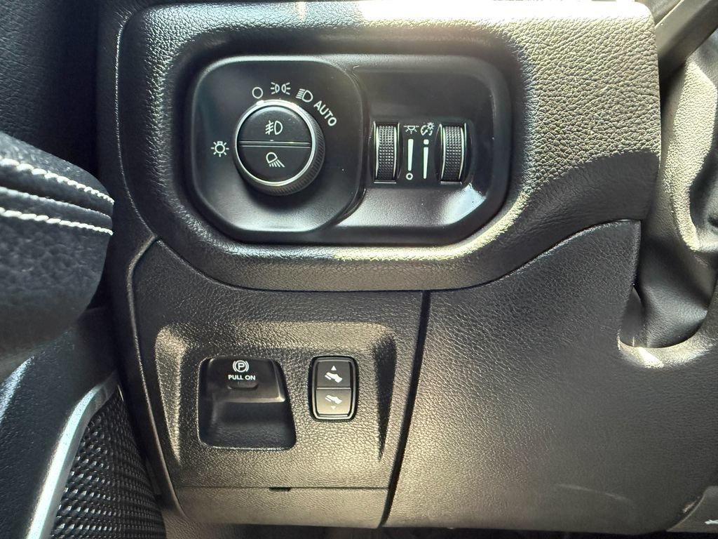 Used 2023 RAM 1500 Laramie AWD/4WD image 20