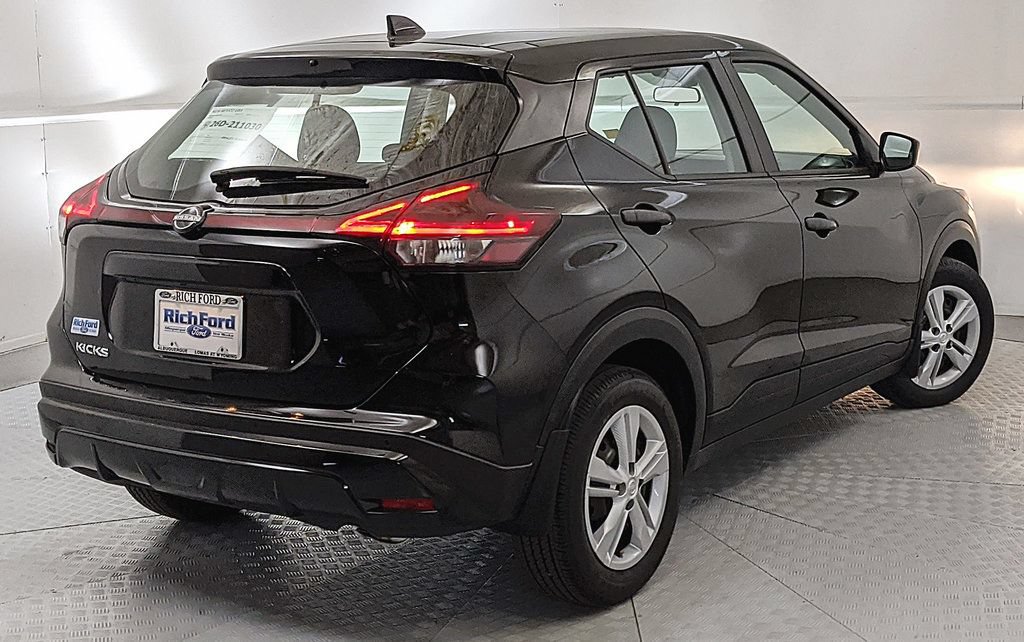 Used 2024 Nissan Kicks S FWD image 3