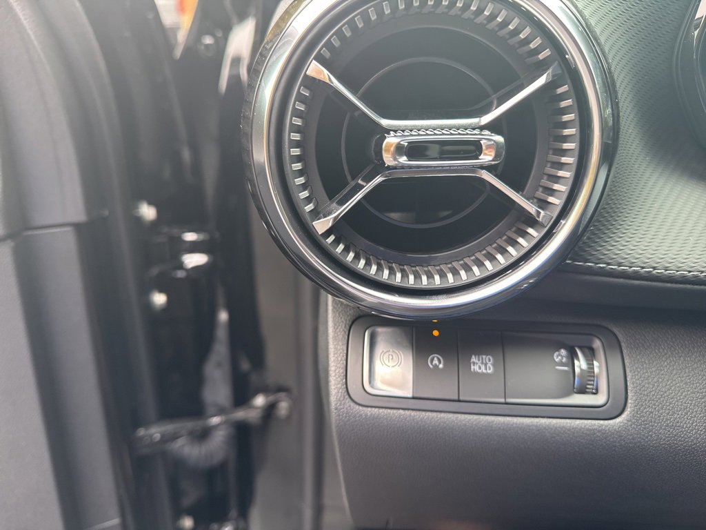 New 2026 Chevrolet Equinox LT image 18