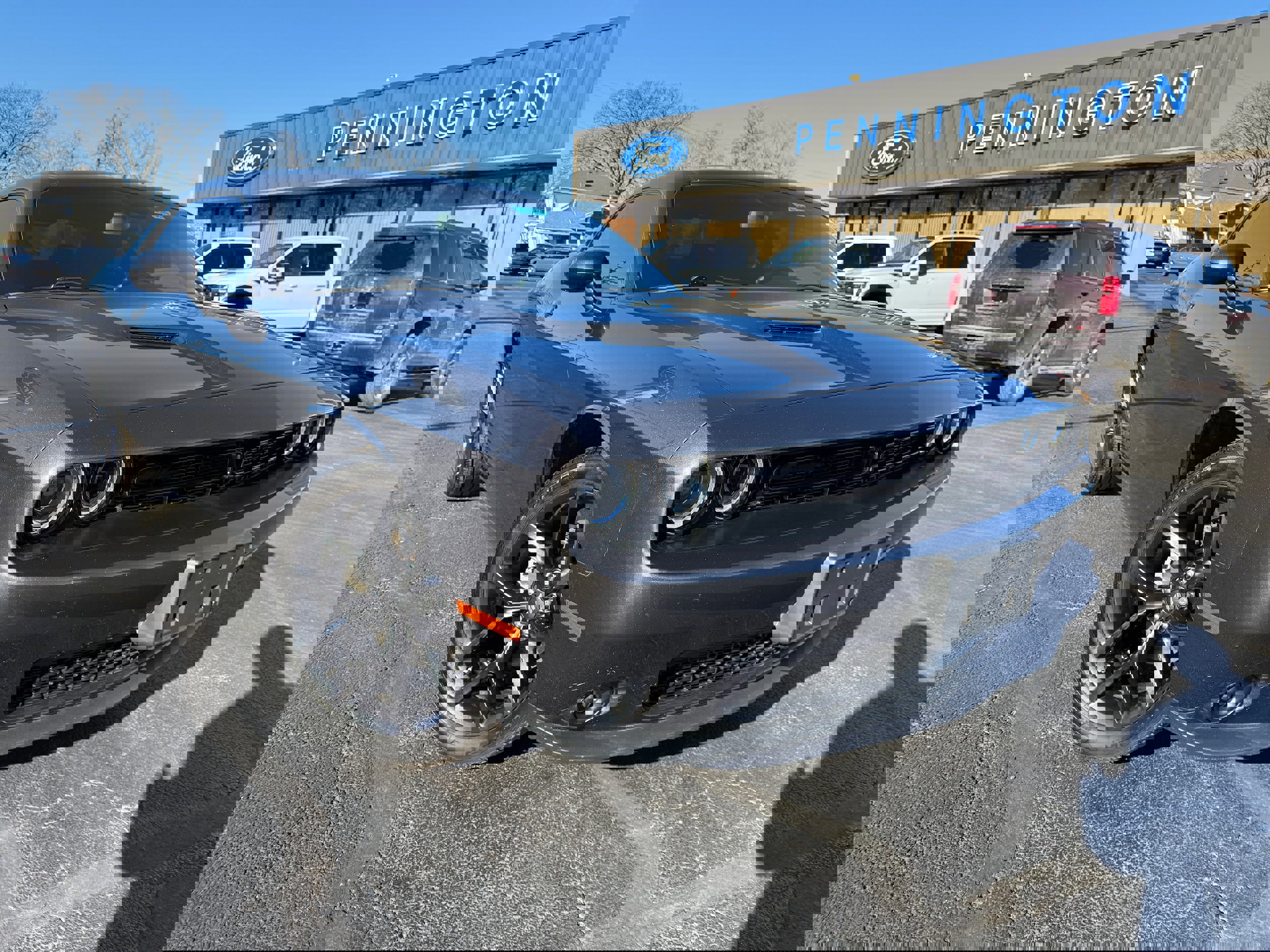 Used 2022 Dodge Challenger SXT w/ Driver Convenience Group image 1