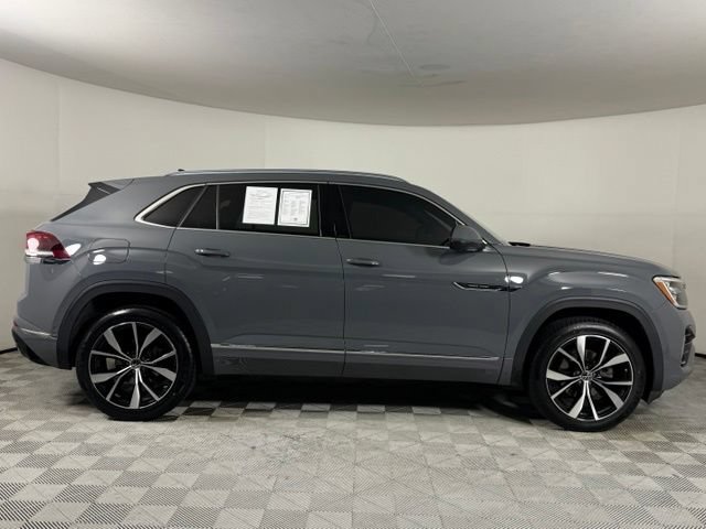 Used 2024 Volkswagen Atlas Cross Sport SEL Premium R-Line AWD/4WD image 9