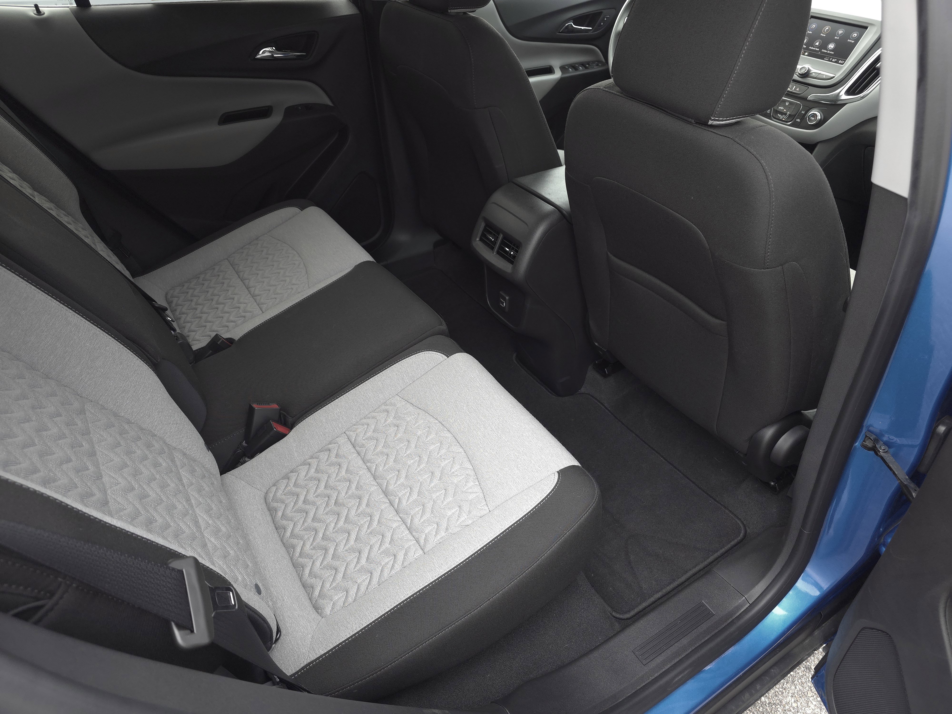 Used 2024 Chevrolet Equinox LS w/ LS Convenience Package image 31