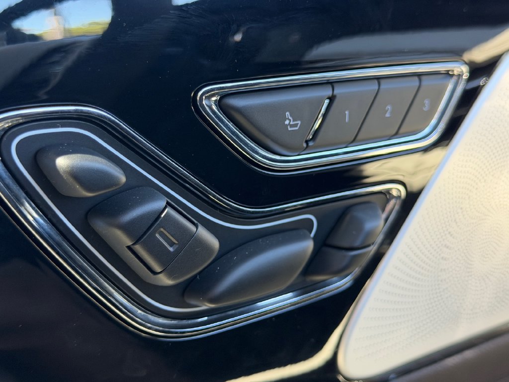 Certified 2023 Lincoln Aviator Black Label w/ Class IV Trailer Tow Package AWD/4WD image 11