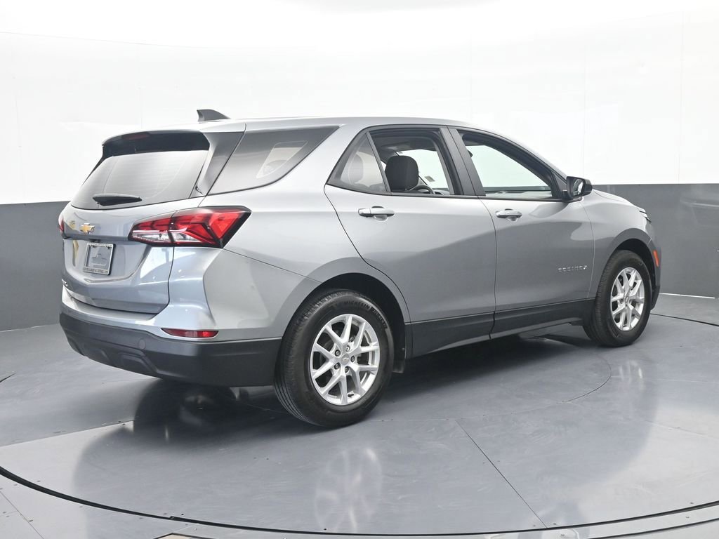 Used 2023 Chevrolet Equinox LS FWD image 6