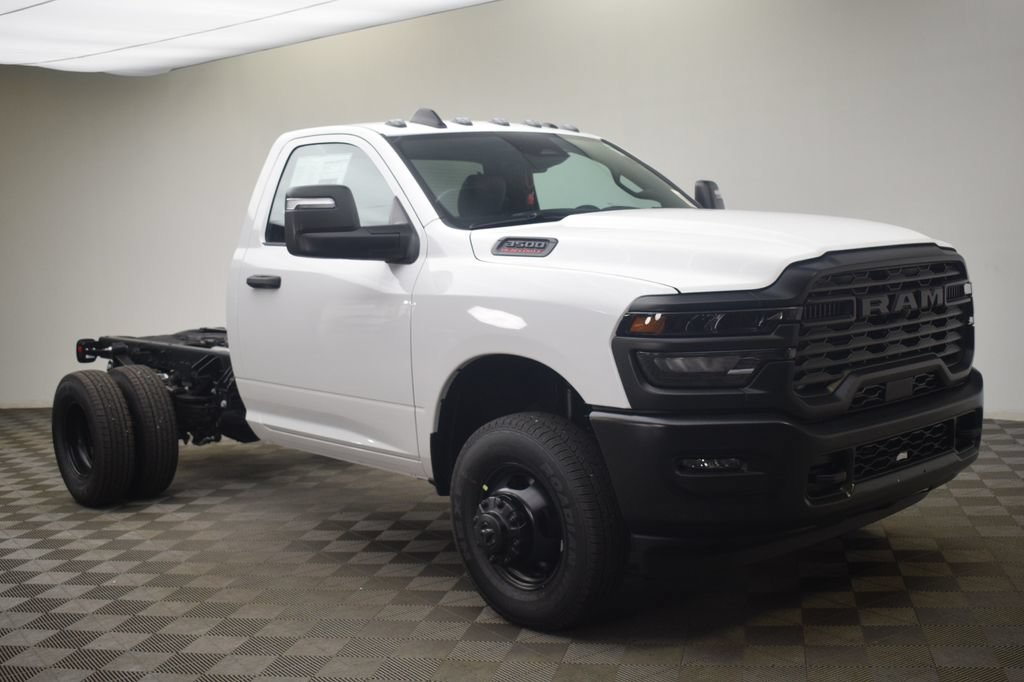 New 2026 RAM 3500 Tradesman AWD/4WD image 2